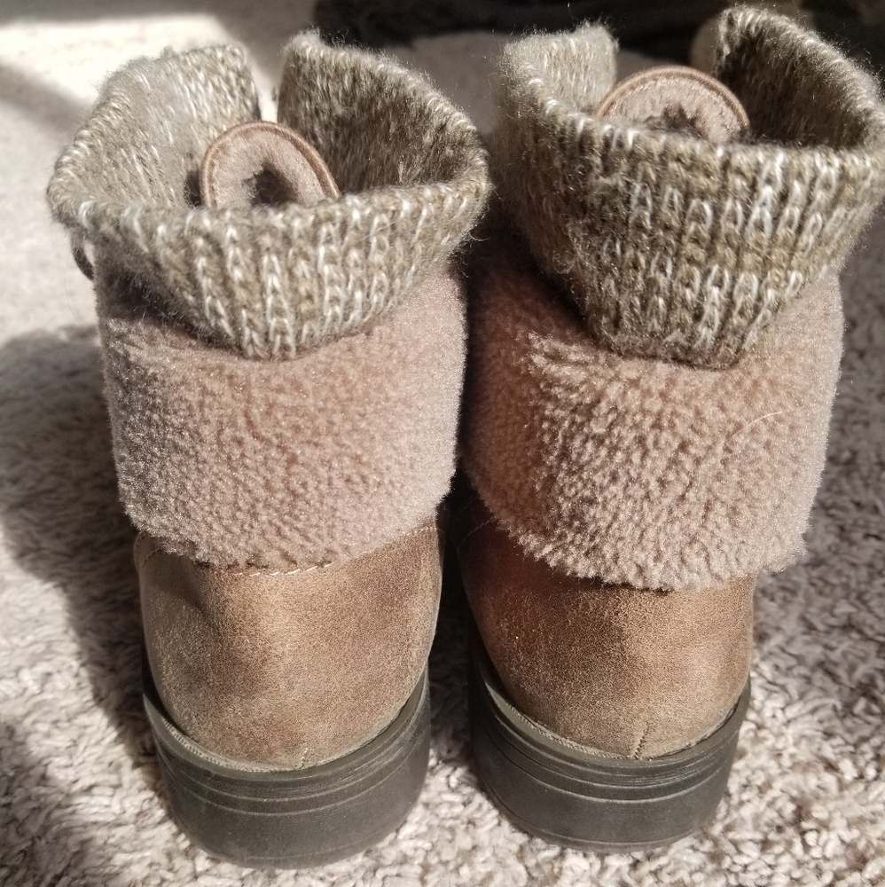 Booties - Picture 4 of 4